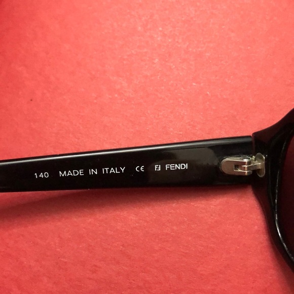🌺🌺VINTAGE AUTHENTIC FENDI SUNGLASSES ITALY 🇮🇹 - Picture 8 of 11